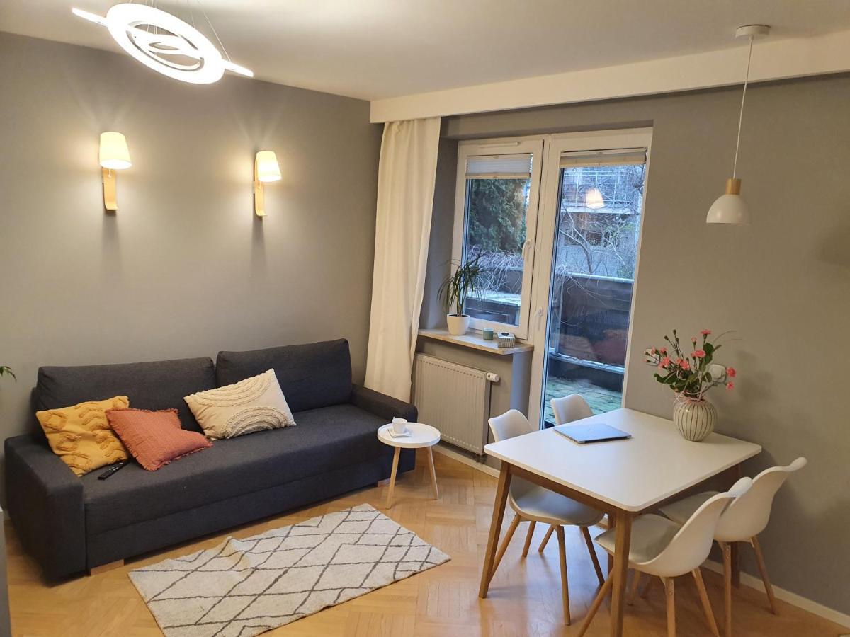 Apartament Z Tarasem Przy Parku Warszawa Zewnętrze zdjęcie